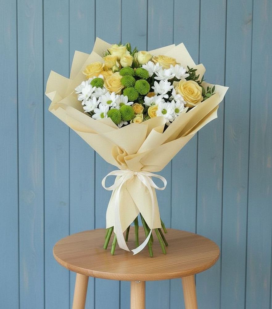 Букет Луч солнца в Подольске Букет цветов из: Хризантемы и Розы в Подольске