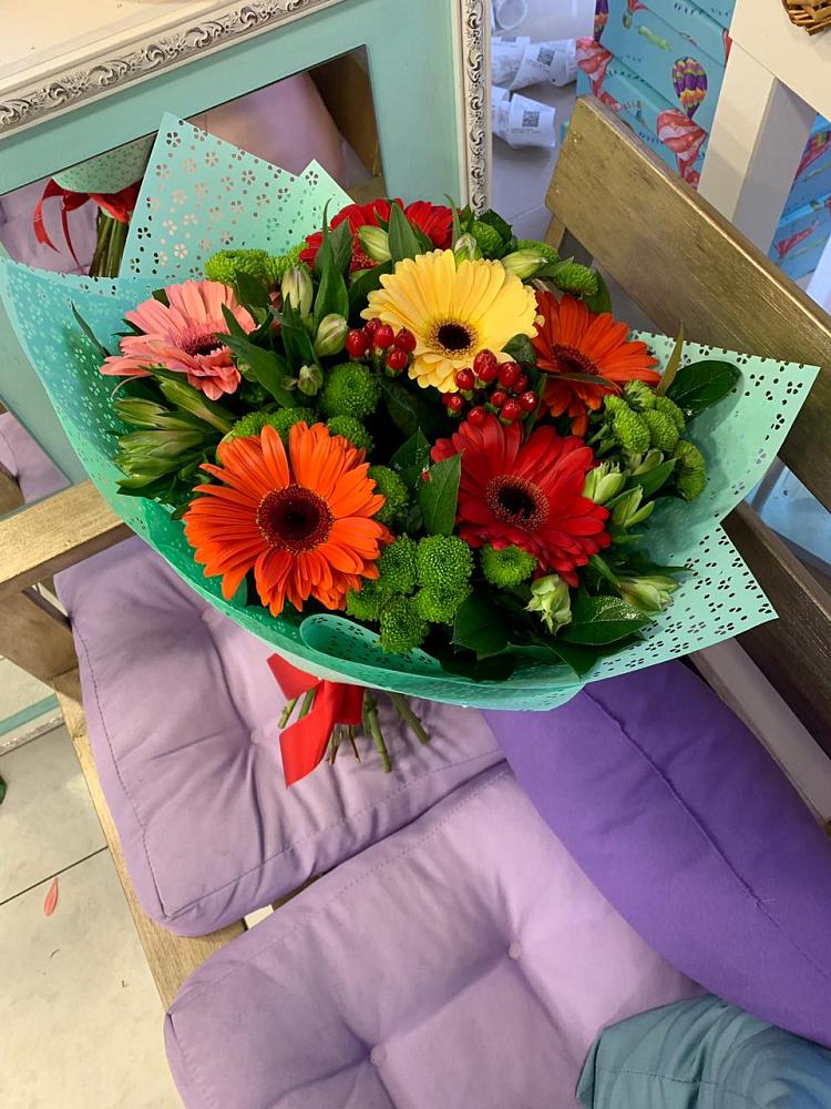 Букет цветов из: Герберы, Хризантемы и Альстромерии в Подольске